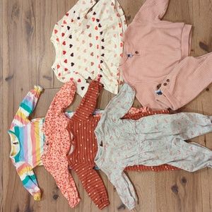 6-12 month loungewear lot Old Navy